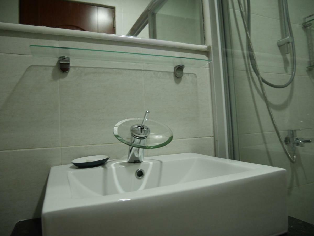 Trillium Residences Ayala Cebu Exterior photo